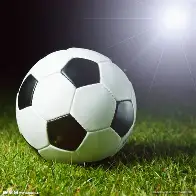 足球夜战：岭北银狐队强势反弹西城猎隼队，主帅临场妙招锋线火力回暖(吴京战狼3在线观看)