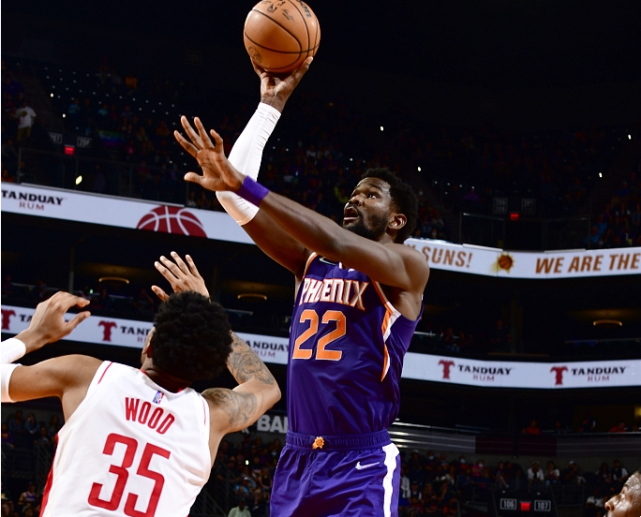 包含赛前武汉三镇备战欧超杯，手感冰凉细节曝光，赛场秩序良好，赛季目标并未改变的词条