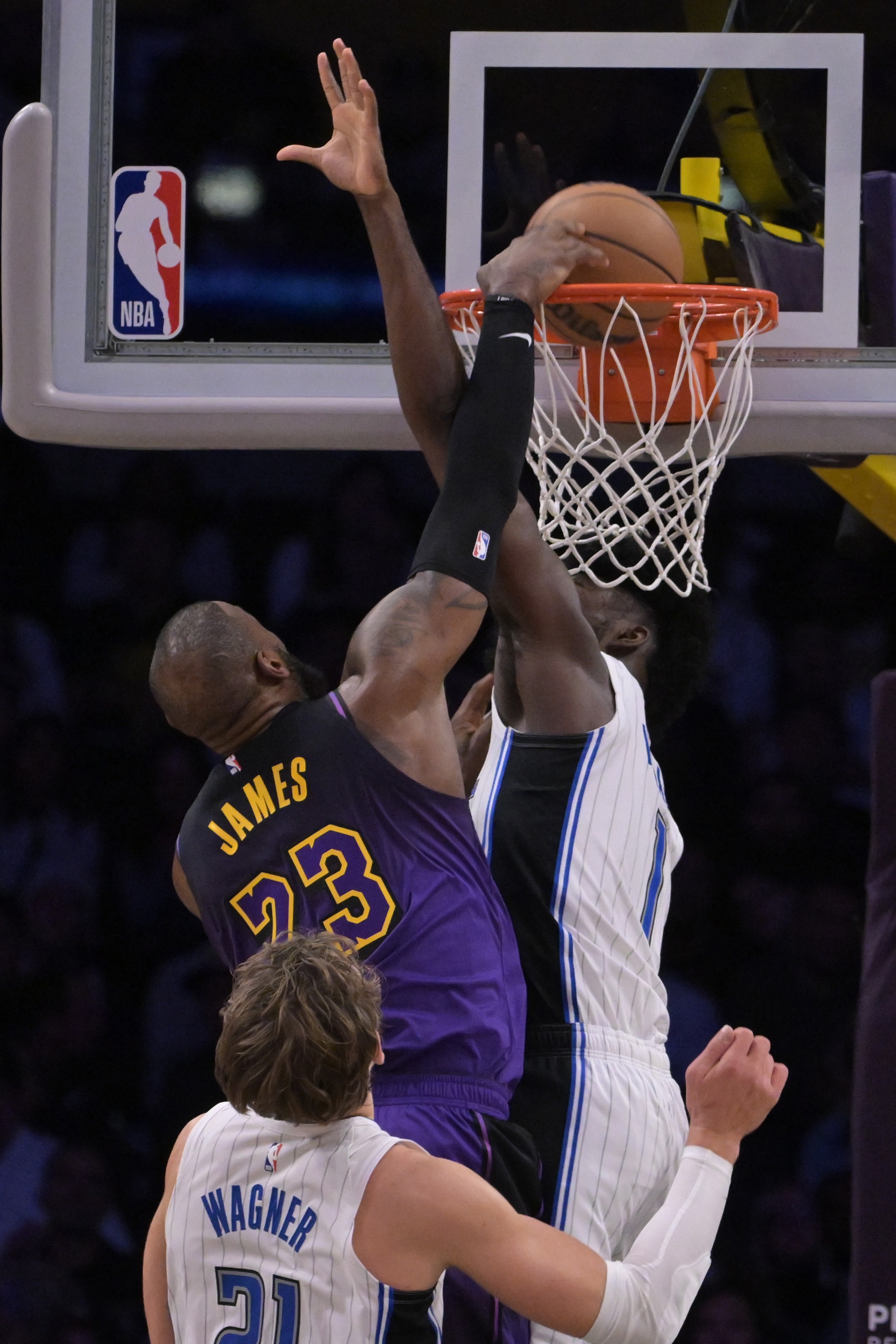 南宫28-浓眉哥连续三场比赛得分超过出色防守，尤文图斯挑战极限！的简单介绍